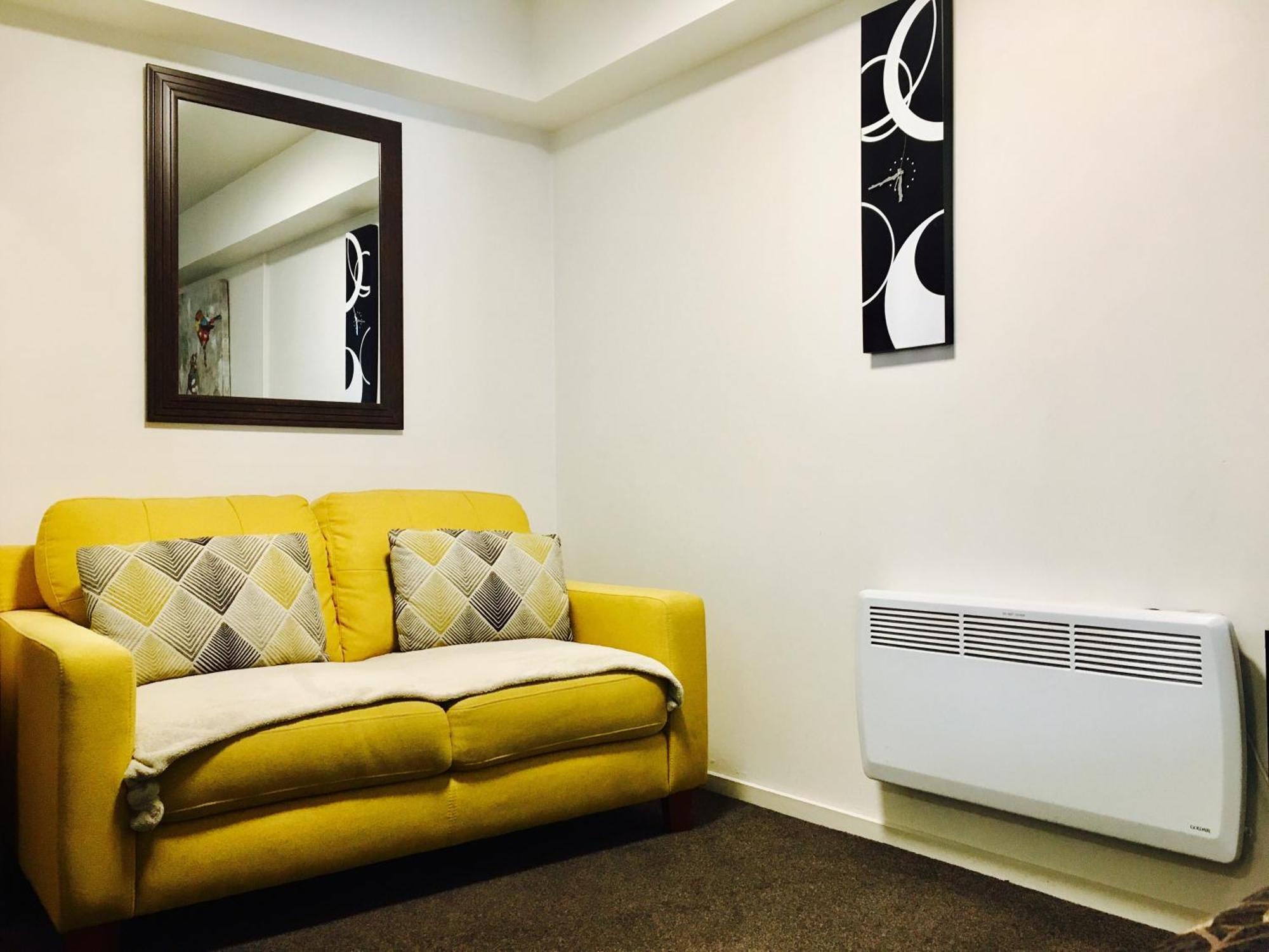 Caples Court Motel & Apartments Queenstown Buitenkant foto